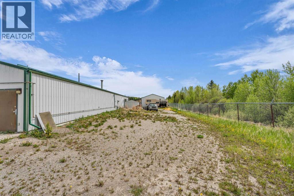 211 Railway Avenue E, Cremona, Alberta  T0M 0B9 - Photo 6 - A2262066