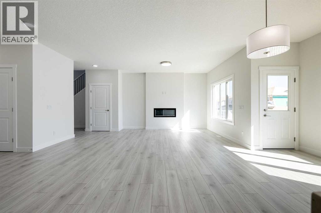 145 Sunstone Way, Balzac, Alberta  T4B 5T5 - Photo 17 - A2261463