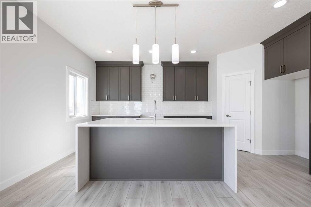 145 Sunstone Way, Balzac, Alberta  T4B 5T5 - Photo 9 - A2261463