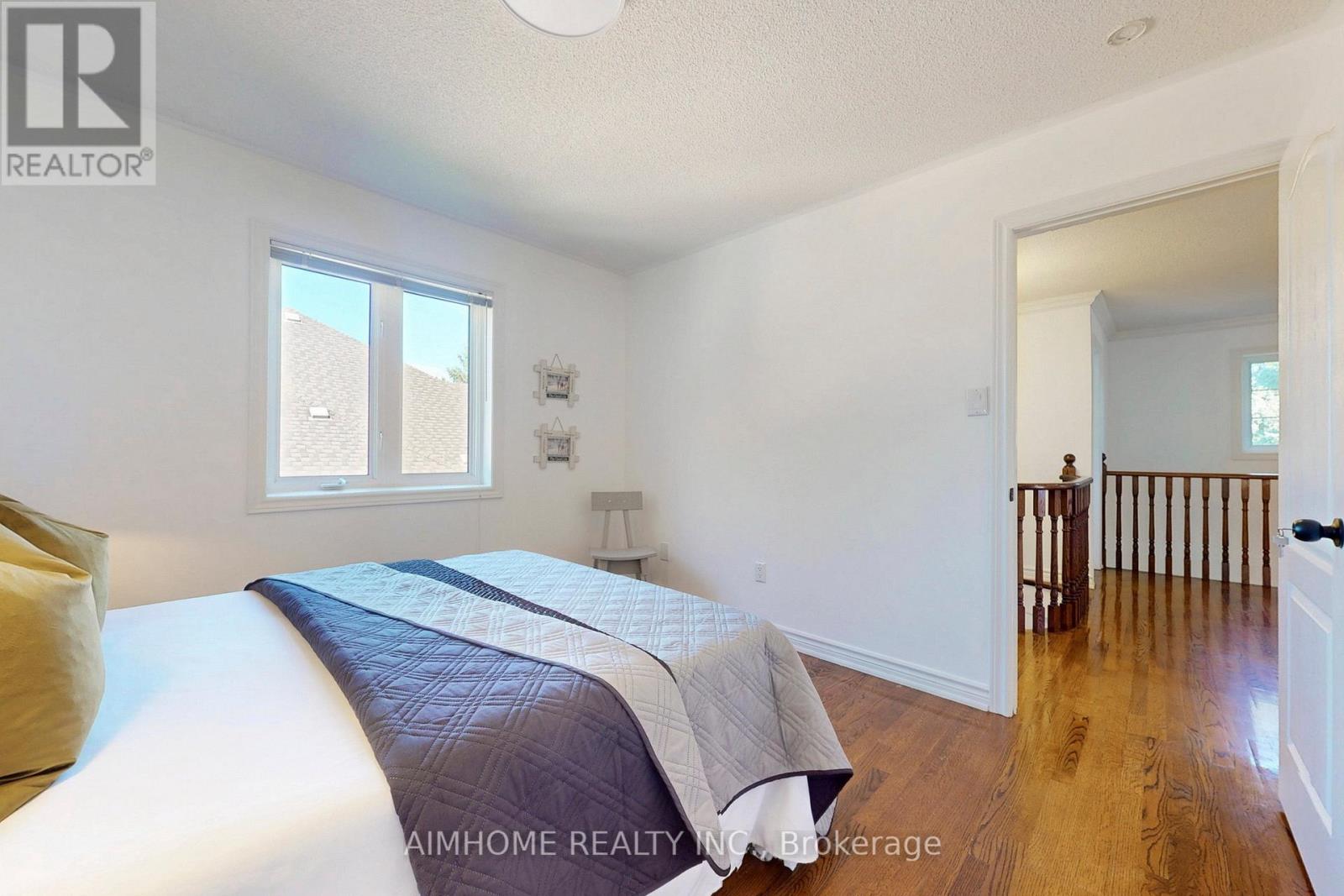 812 Foxcroft Boulevard, Newmarket, Ontario  L3X 1M8 - Photo 31 - N12505820