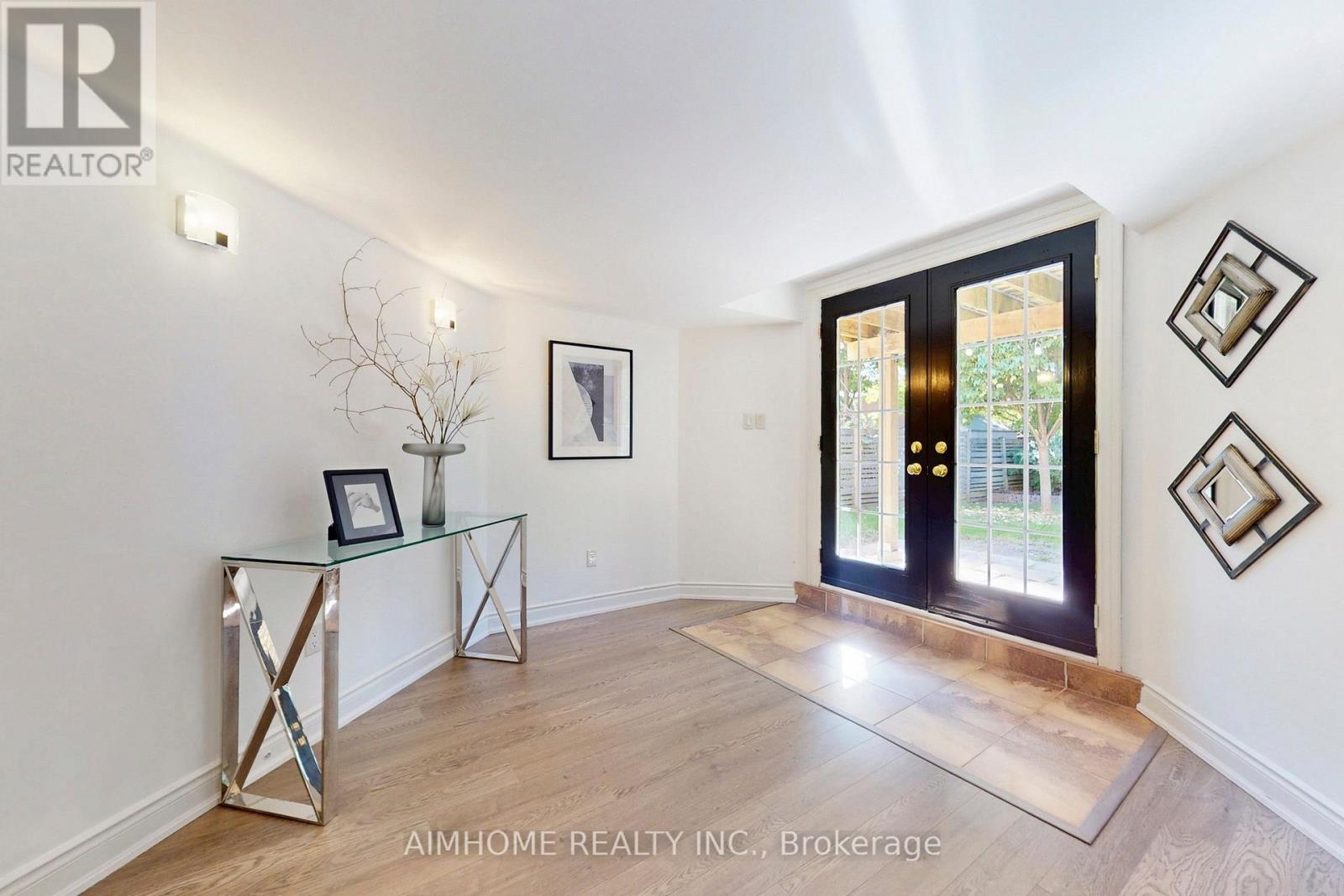 812 Foxcroft Boulevard, Newmarket, Ontario  L3X 1M8 - Photo 38 - N12505820