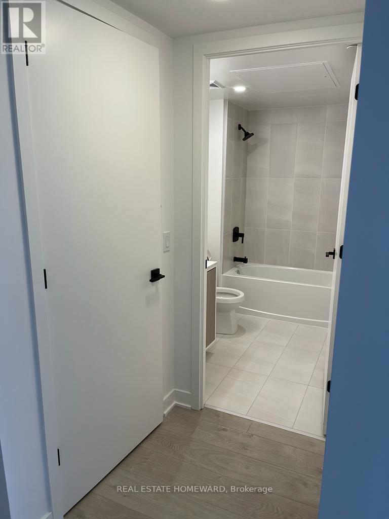 431 - 36 Zorra Street, Toronto, Ontario  M8Z 4Z7 - Photo 10 - W12505792