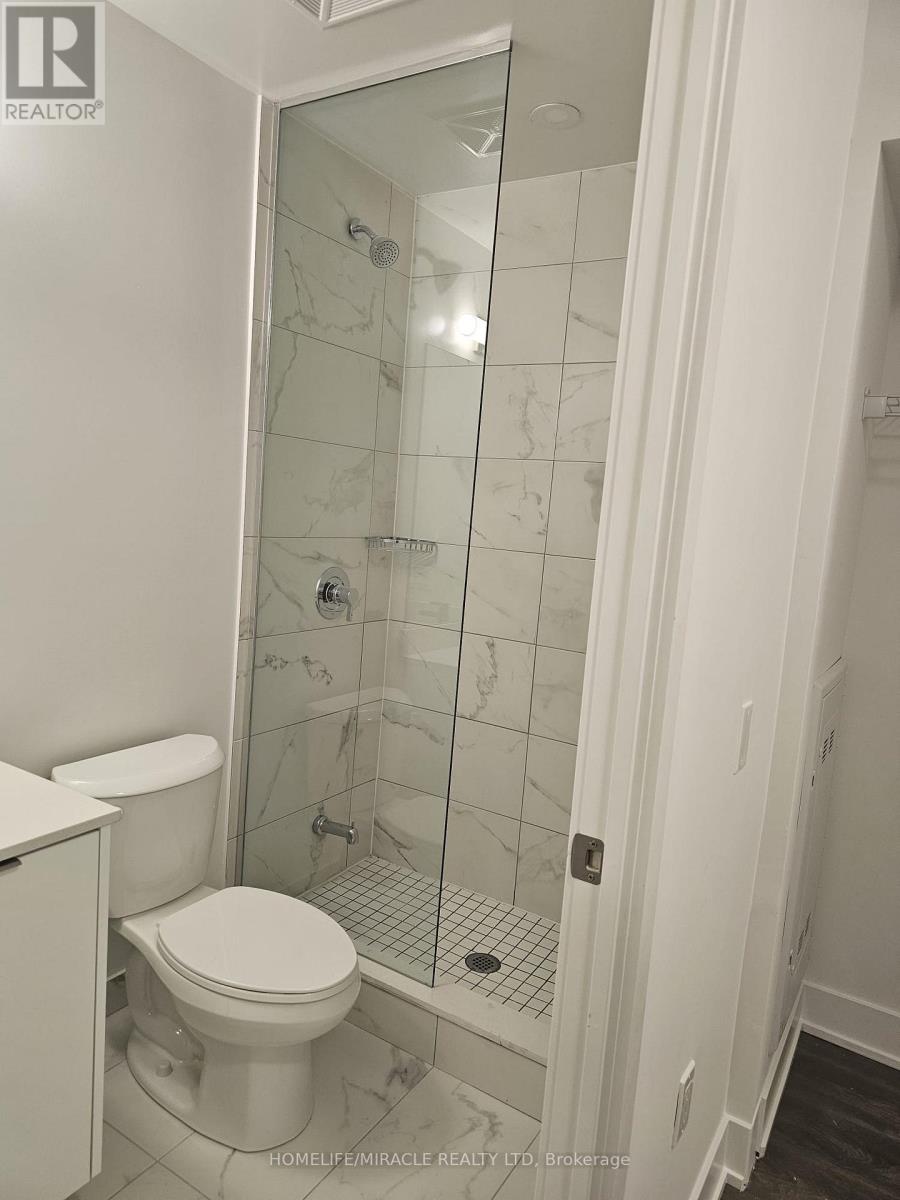 1901 - 202 Burnhamthorpe Road, Mississauga, Ontario  L5A 0B2 - Photo 10 - W12505814