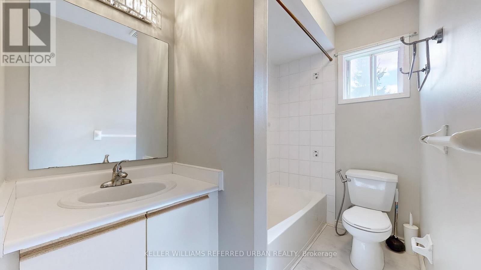 32 - 1050 Bristol Road, Mississauga, Ontario  L5V 2E8 - Photo 27 - W12433606