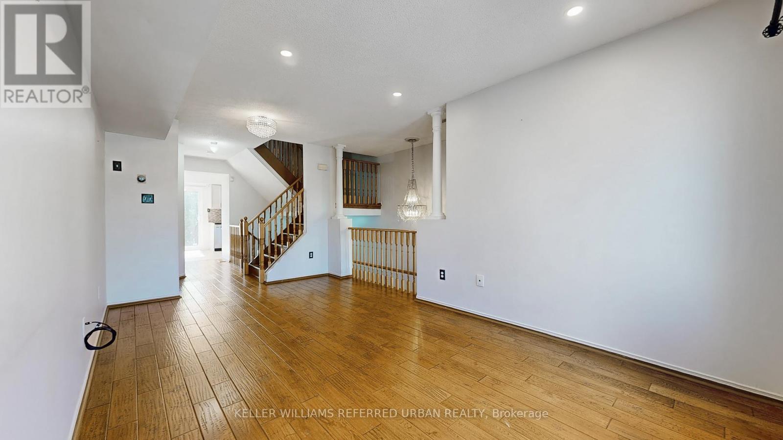 32 - 1050 Bristol Road, Mississauga, Ontario  L5V 2E8 - Photo 7 - W12433606