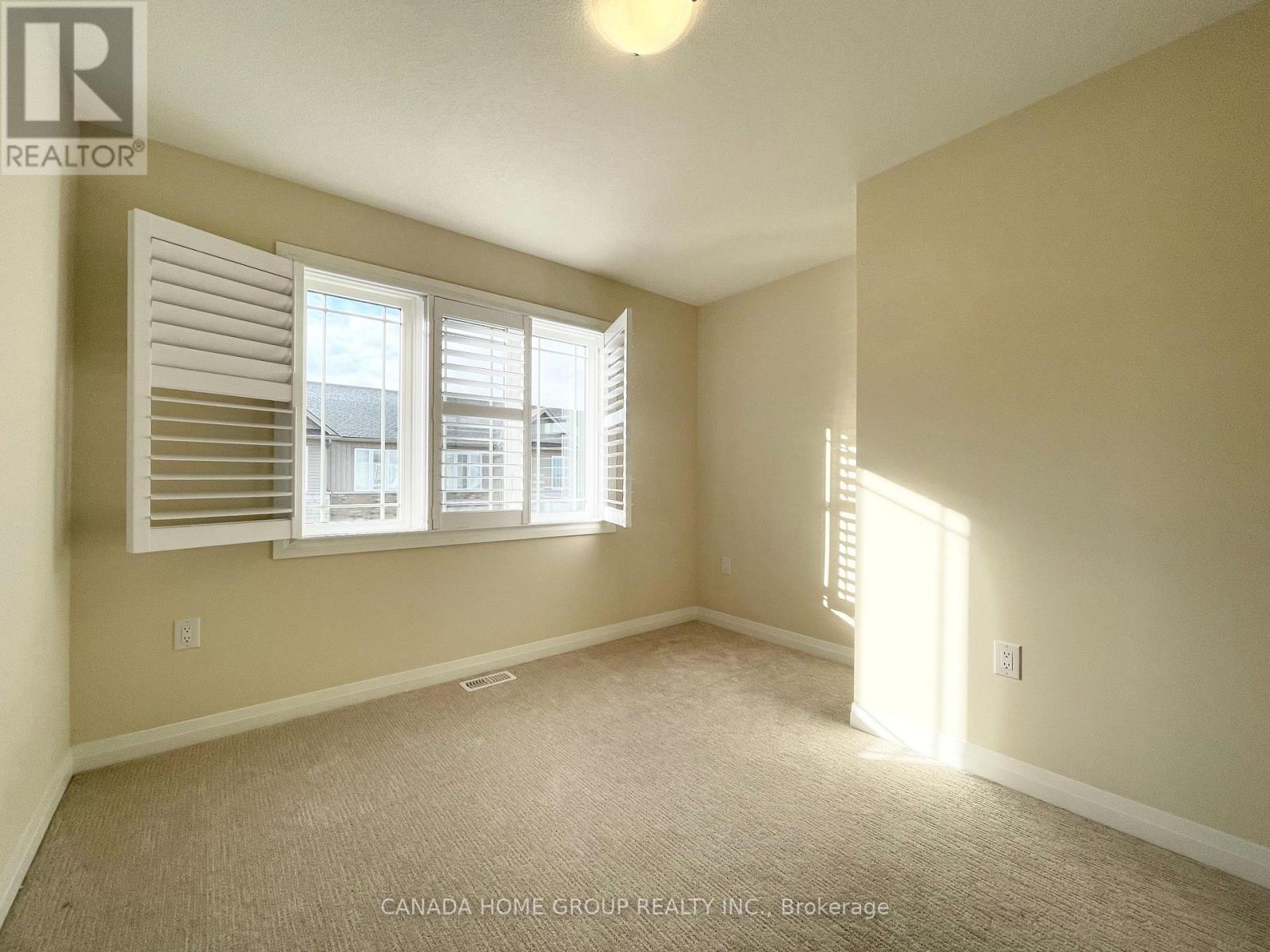 33 Laguna Village Crescent, Hamilton, Ontario  L0R 1P0 - Photo 10 - X12505774