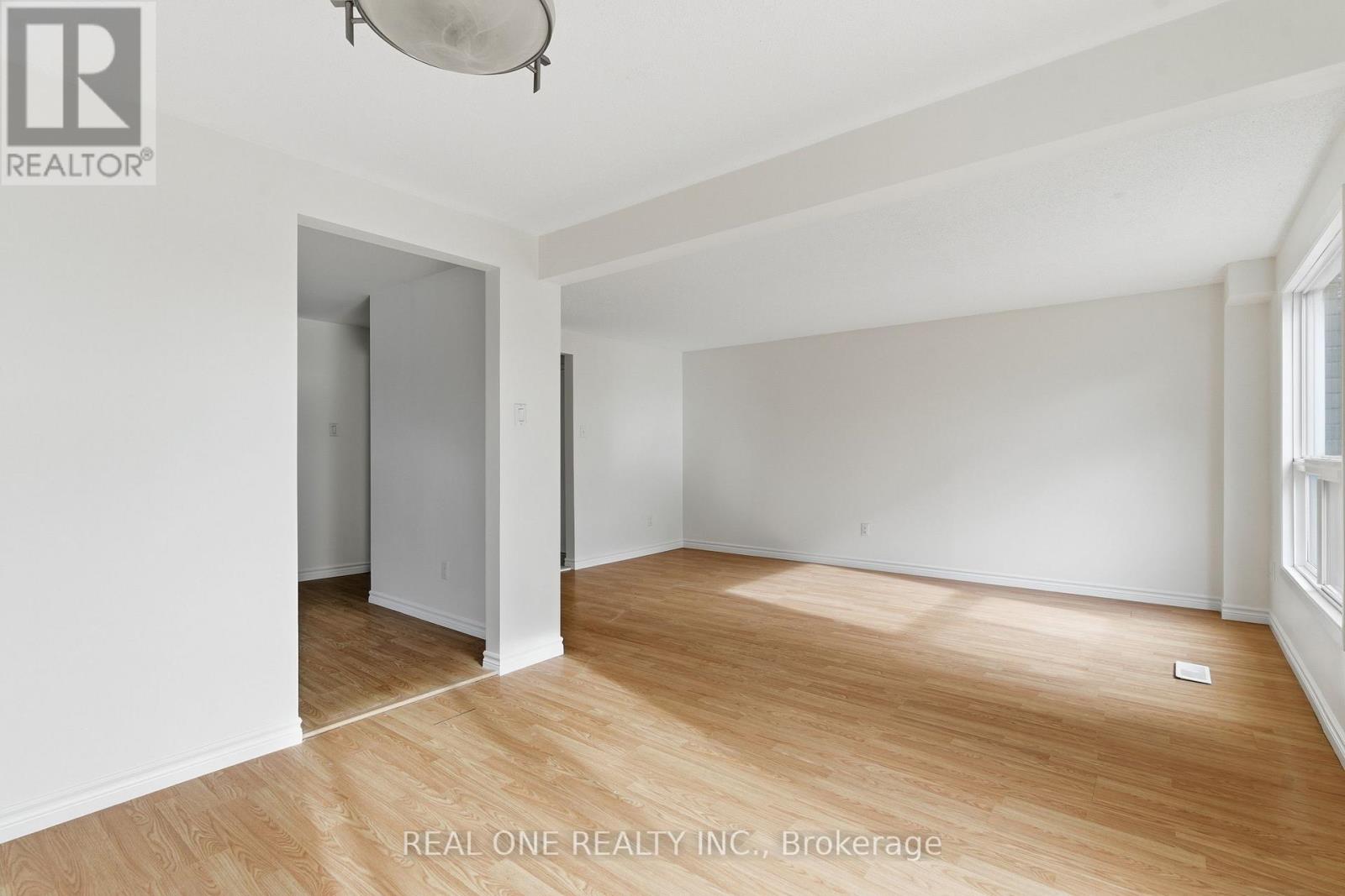 51 Koch Drive, Guelph, Ontario  N1G 4G7 - Photo 10 - X12505806