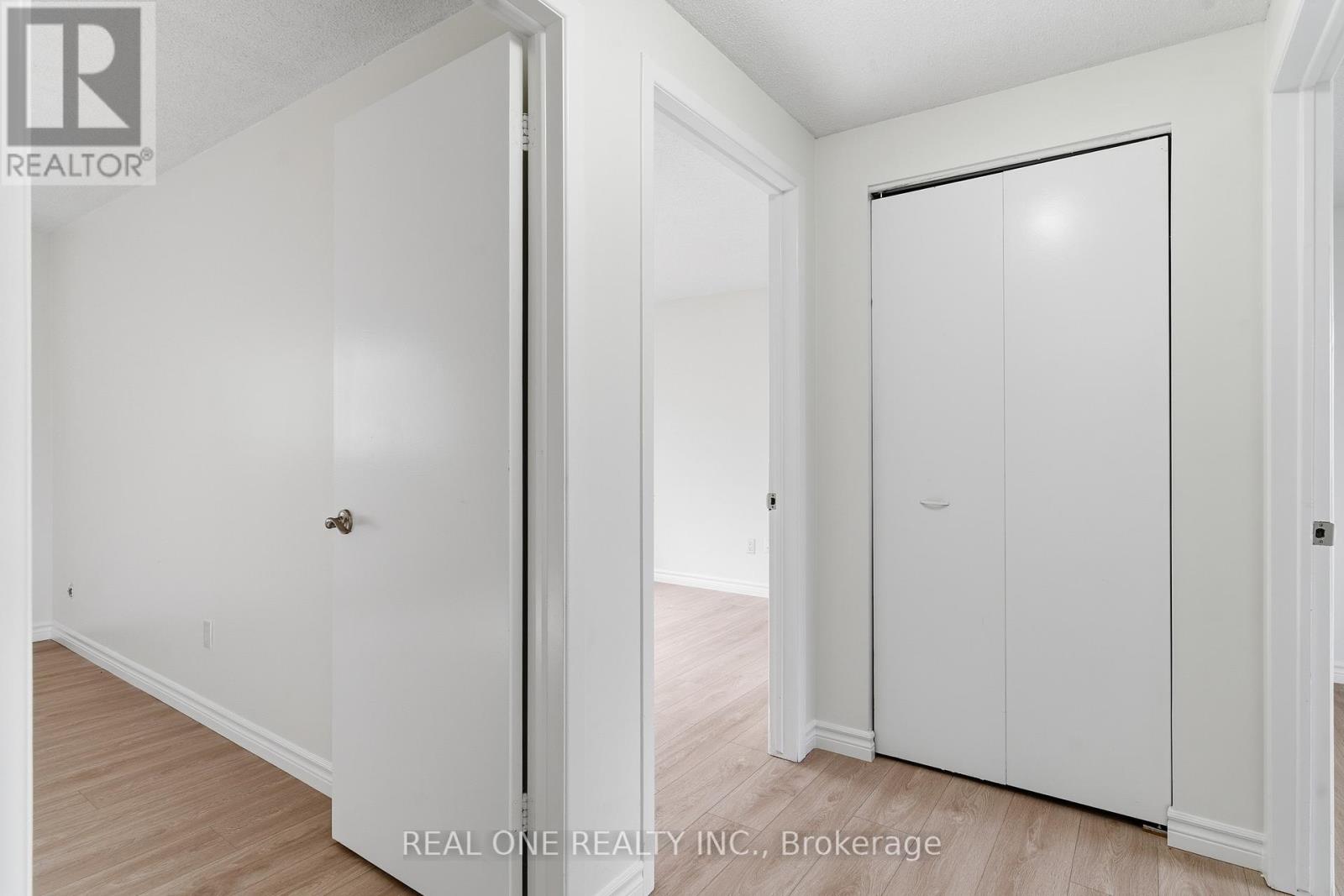 51 Koch Drive, Guelph, Ontario  N1G 4G7 - Photo 14 - X12505806