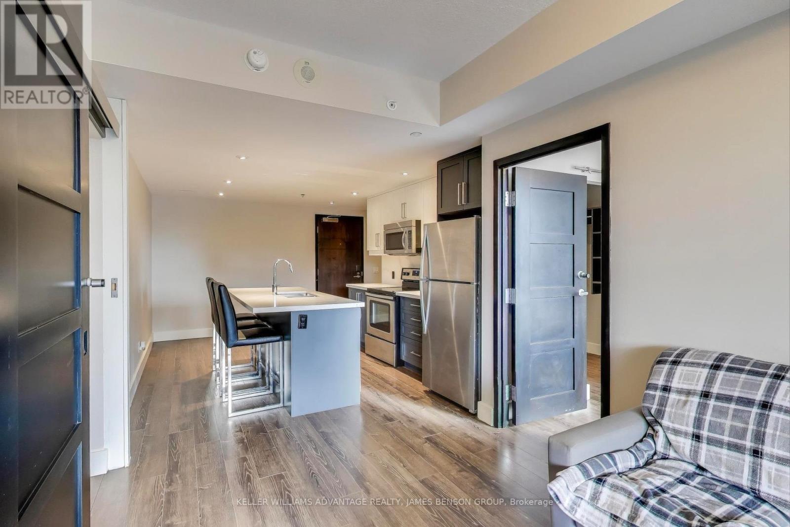 C224 - 330 Phillip Street, Waterloo, Ontario  N2L 3W9 - Photo 4 - X12505818