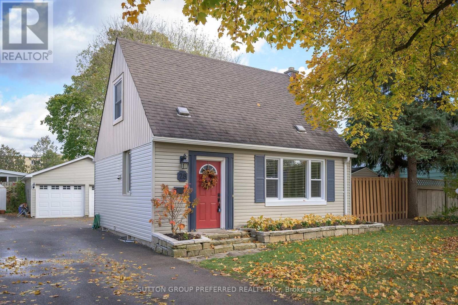 28 Apeldoorn Crescent, London East, Ontario  N5Y 2B6 - Photo 2 - X12505870