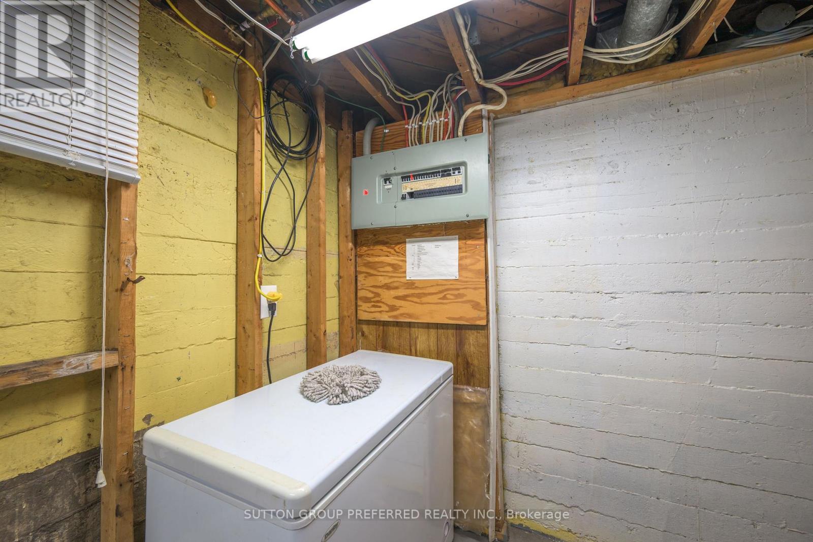 28 Apeldoorn Crescent, London East, Ontario  N5Y 2B6 - Photo 31 - X12505870