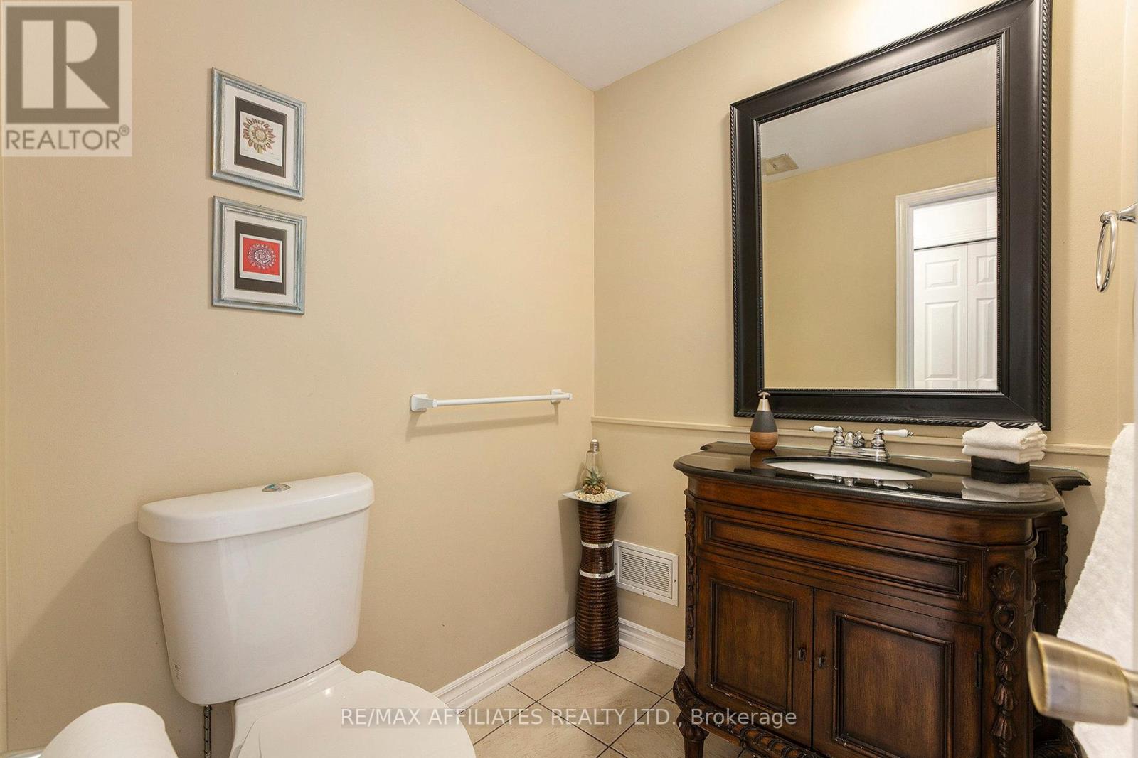 23 Sioux Crescent, Ottawa, Ontario  K2H 7E4 - Photo 16 - X12505864