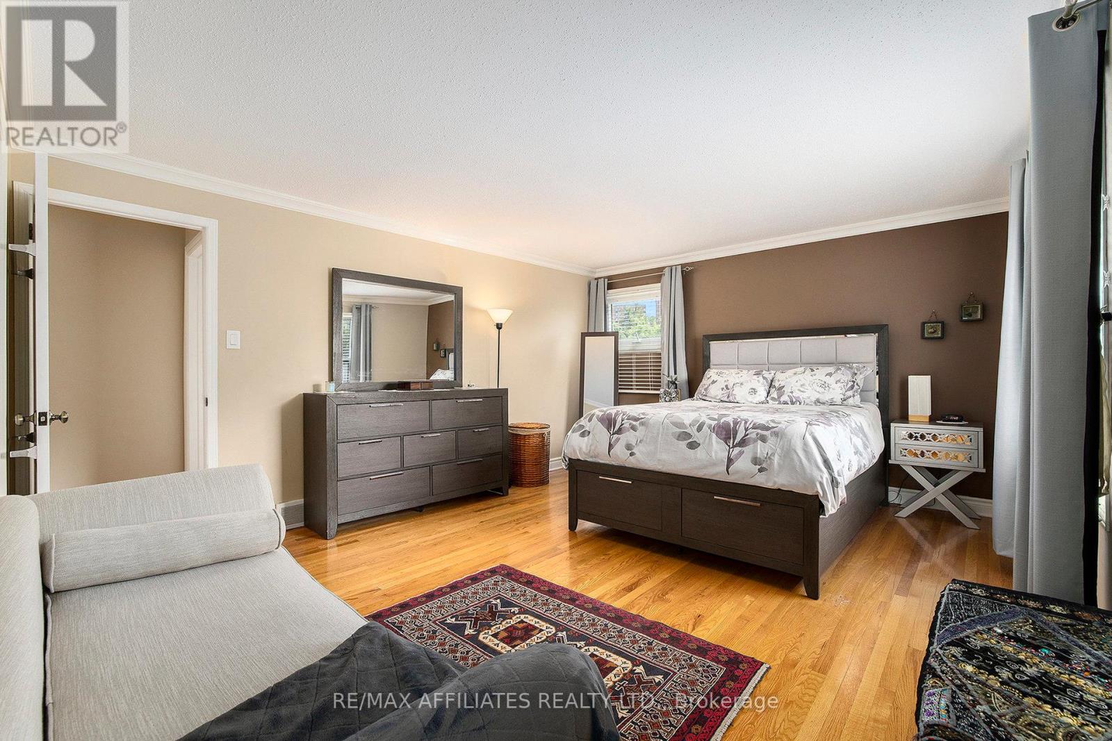 23 Sioux Crescent, Ottawa, Ontario  K2H 7E4 - Photo 17 - X12505864