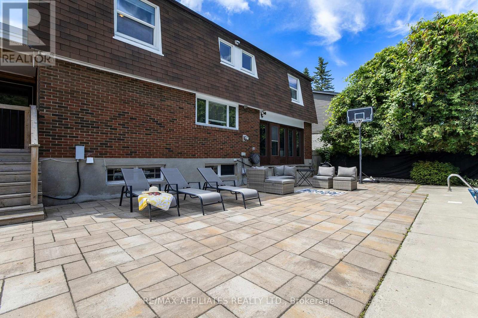 23 Sioux Crescent, Ottawa, Ontario  K2H 7E4 - Photo 33 - X12505864