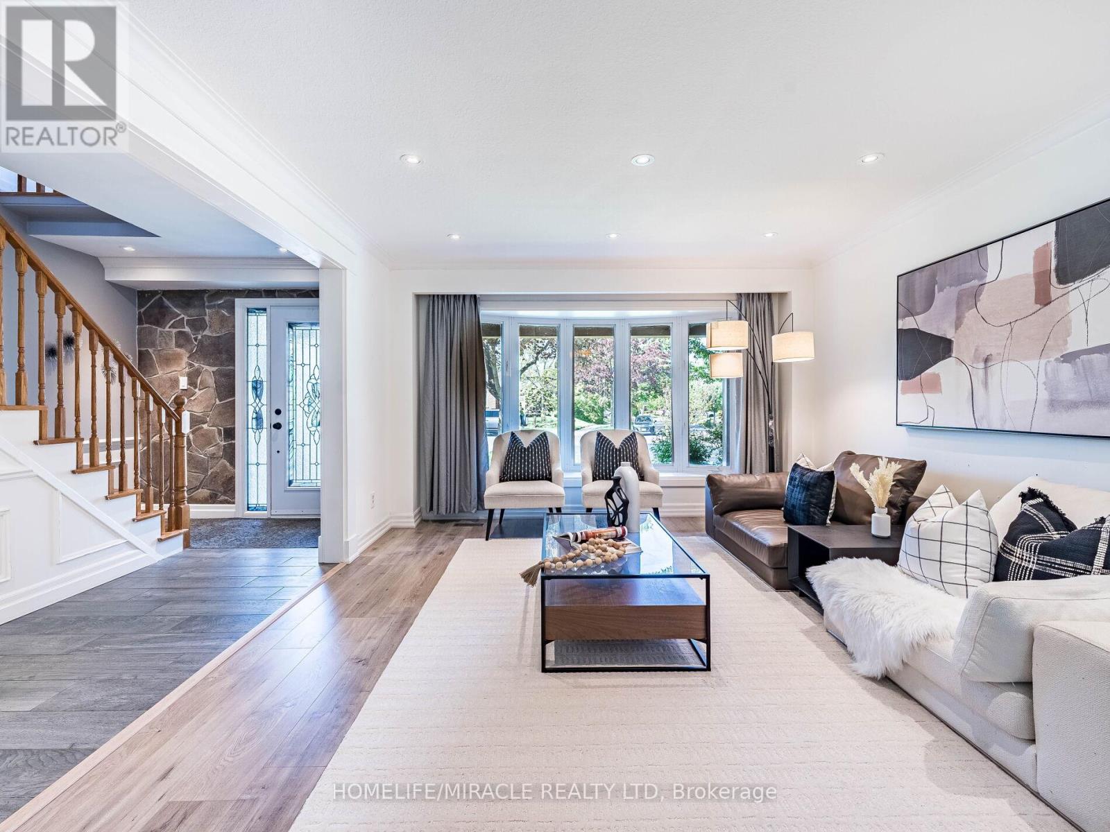 7 Chapais Crescent, Toronto, Ontario  M1C 2C3 - Photo 3 - E12505508