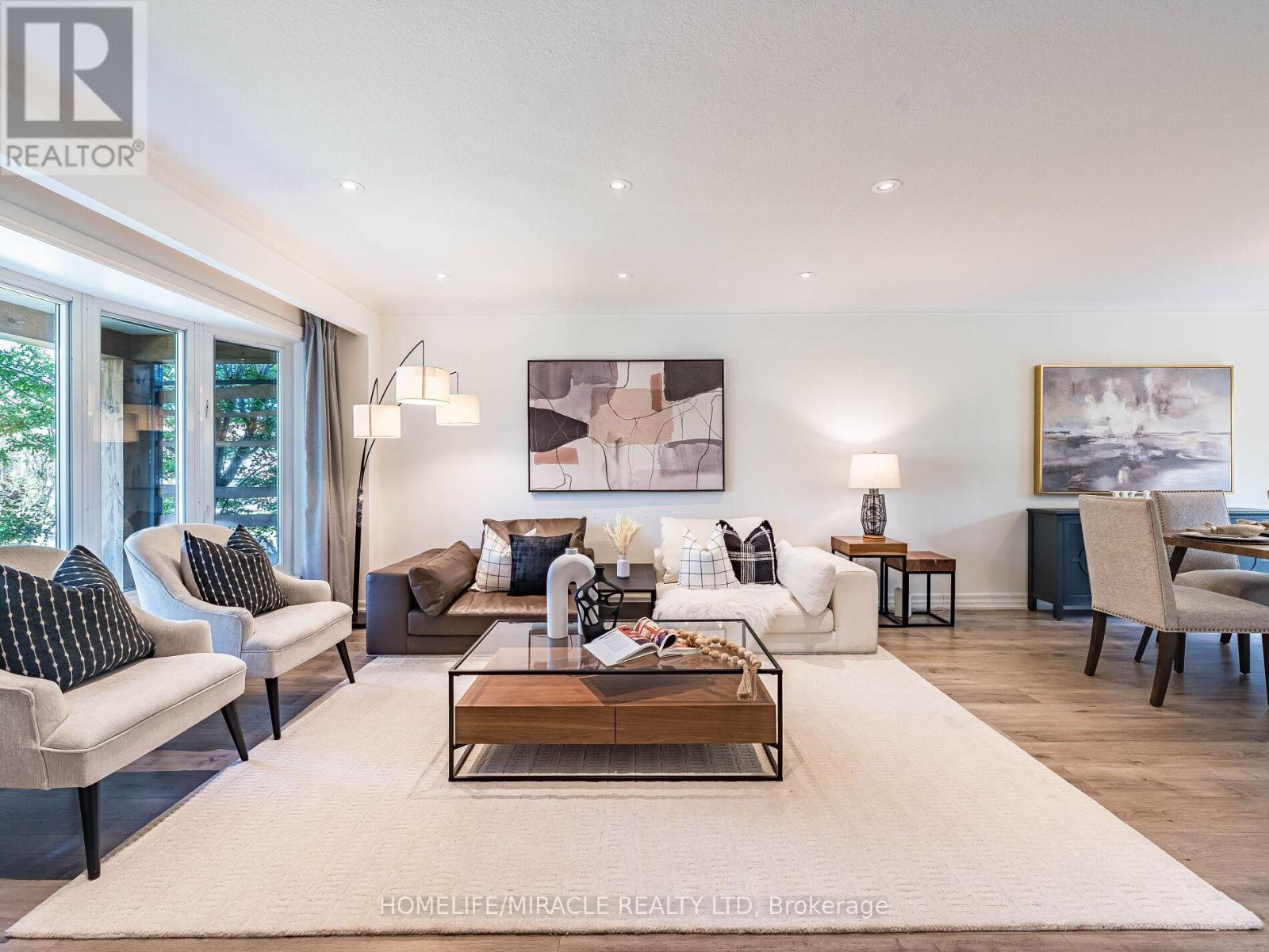 7 Chapais Crescent, Toronto, Ontario  M1C 2C3 - Photo 2 - E12505508