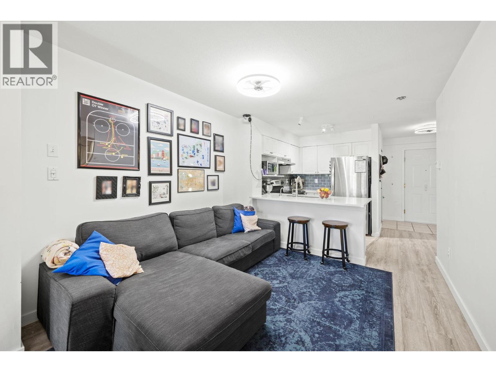 315 760 Kingsway, Vancouver, British Columbia  V5V 3C1 - Photo 5 - R3064397