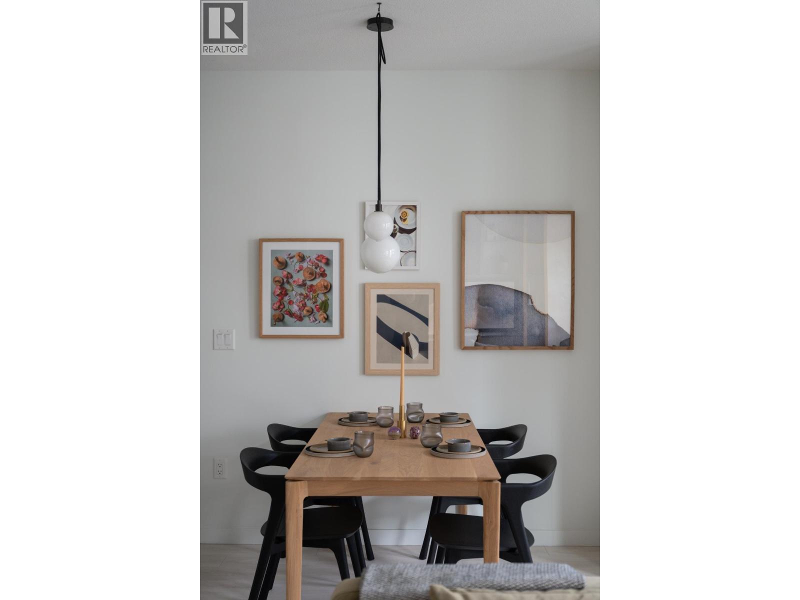 216 2045 Heritage Park Lane, North Vancouver, British Columbia  V7H 0E3 - Photo 11 - R3064404