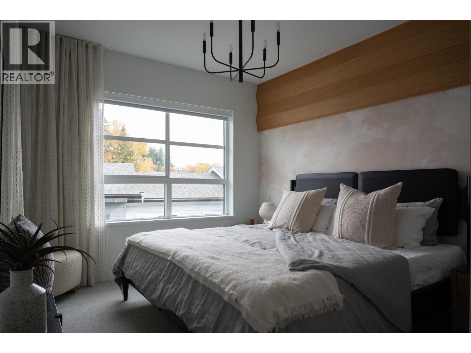 216 2045 Heritage Park Lane, North Vancouver, British Columbia  V7H 0E3 - Photo 12 - R3064404