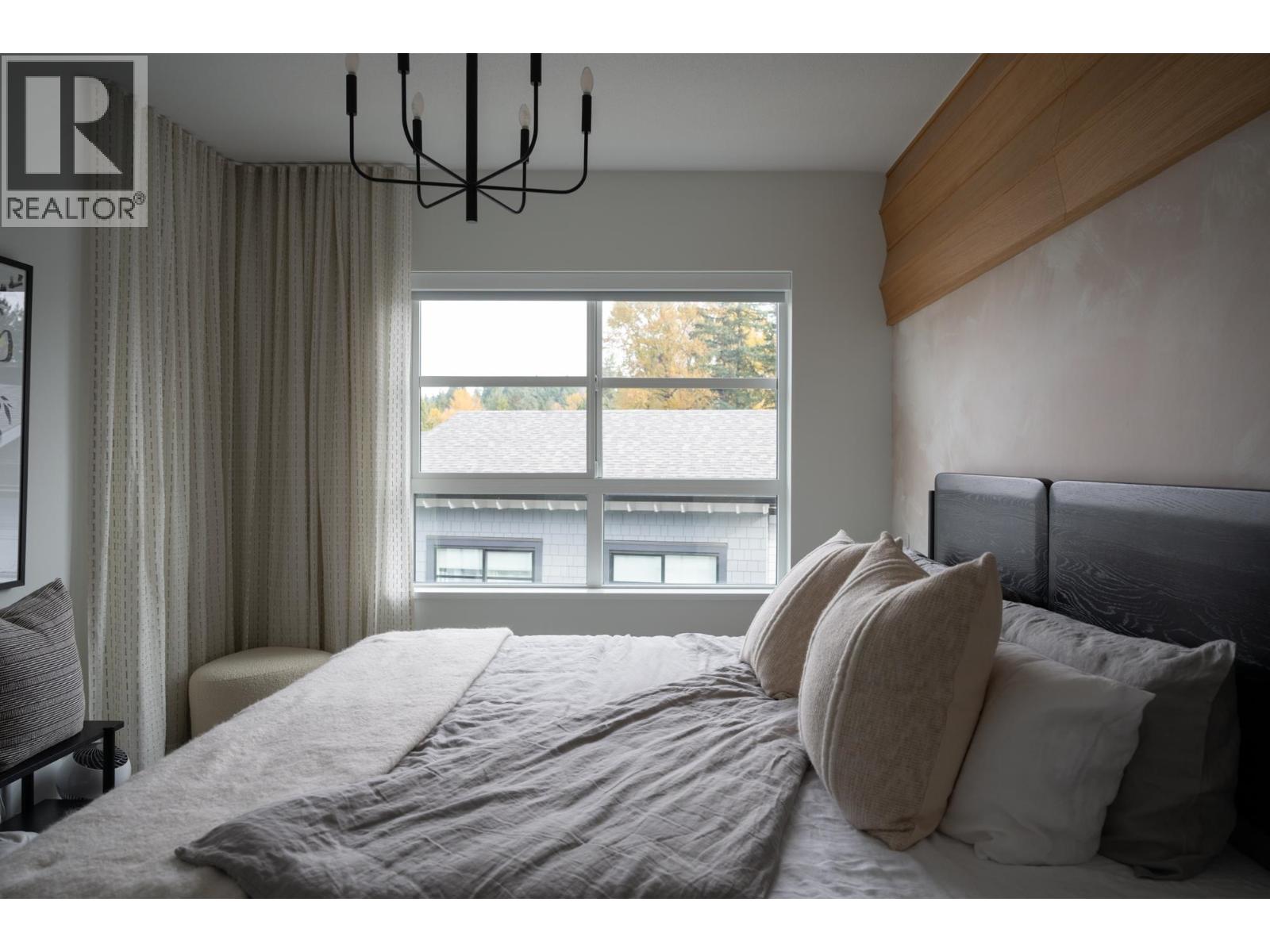 216 2045 Heritage Park Lane, North Vancouver, British Columbia  V7H 0E3 - Photo 13 - R3064404