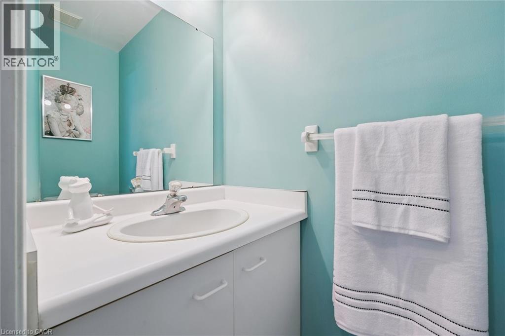 219 Kingswood Drive Unit# 41, Kitchener, Ontario  N2E 3J5 - Photo 8 - 40785382