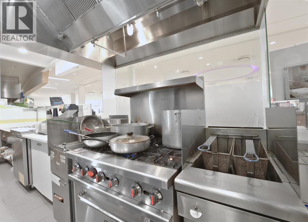 2525 36 Street Ne, Calgary, Alberta  T1Y 5T4 - Photo 4 - A2248566