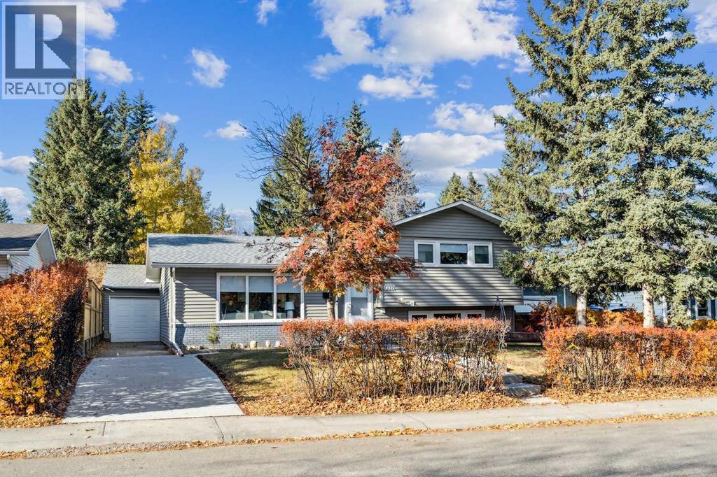 9607 Oakhill Drive Sw, Calgary, Alberta  T2V 3W4 - Photo 1 - A2266403