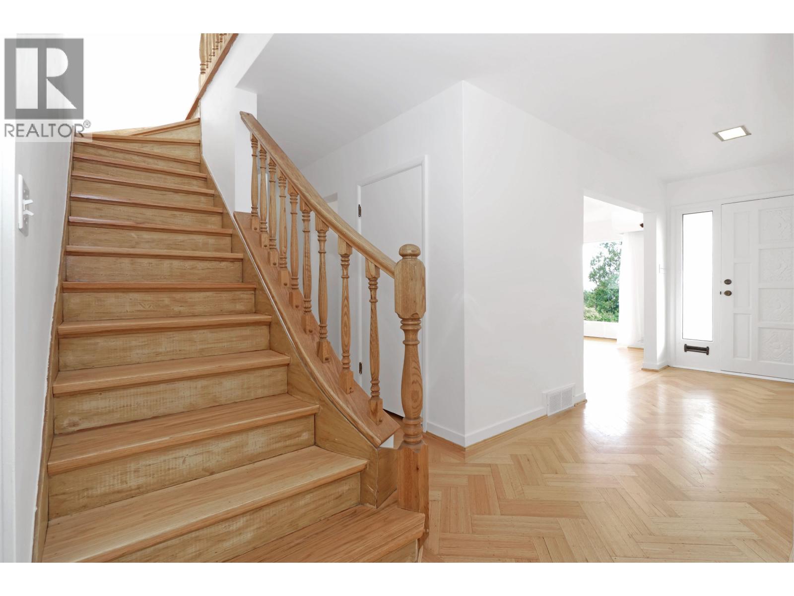 875 Esquimalt Avenue, West Vancouver, British Columbia  V7T 1J9 - Photo 13 - R3063985