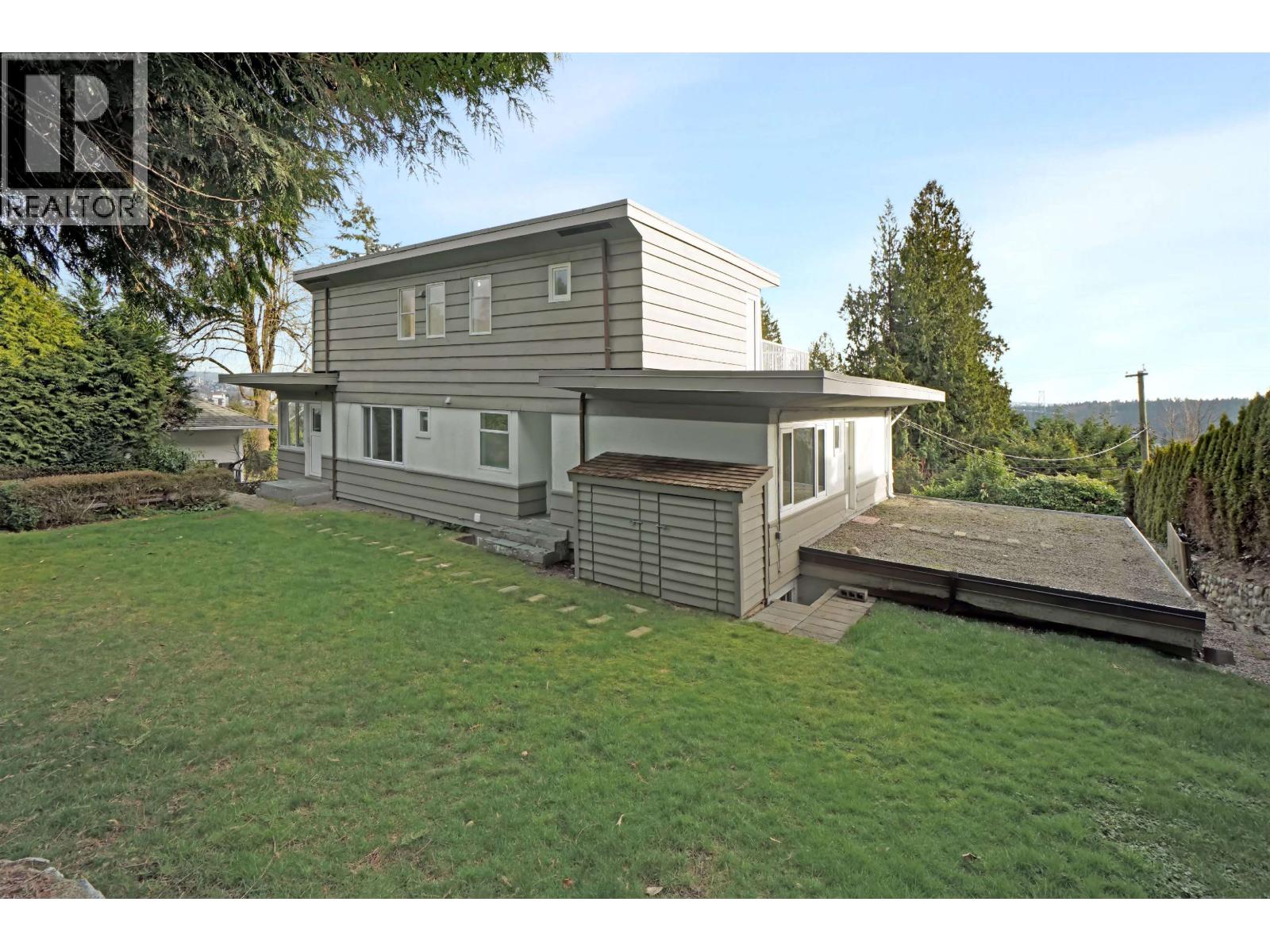 875 Esquimalt Avenue, West Vancouver, British Columbia  V7T 1J9 - Photo 28 - R3063985