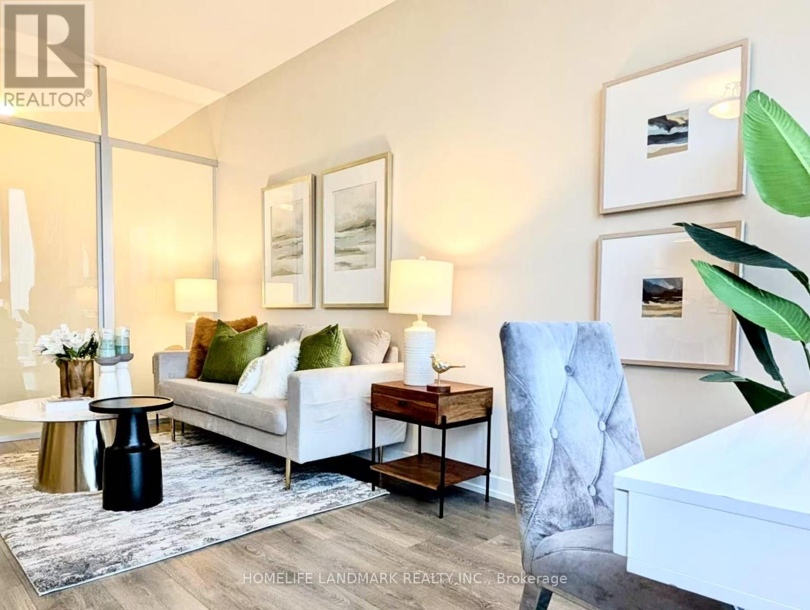 2702 - 426 University Avenue, Toronto, Ontario  M5G 1S9 - Photo 2 - C12505872