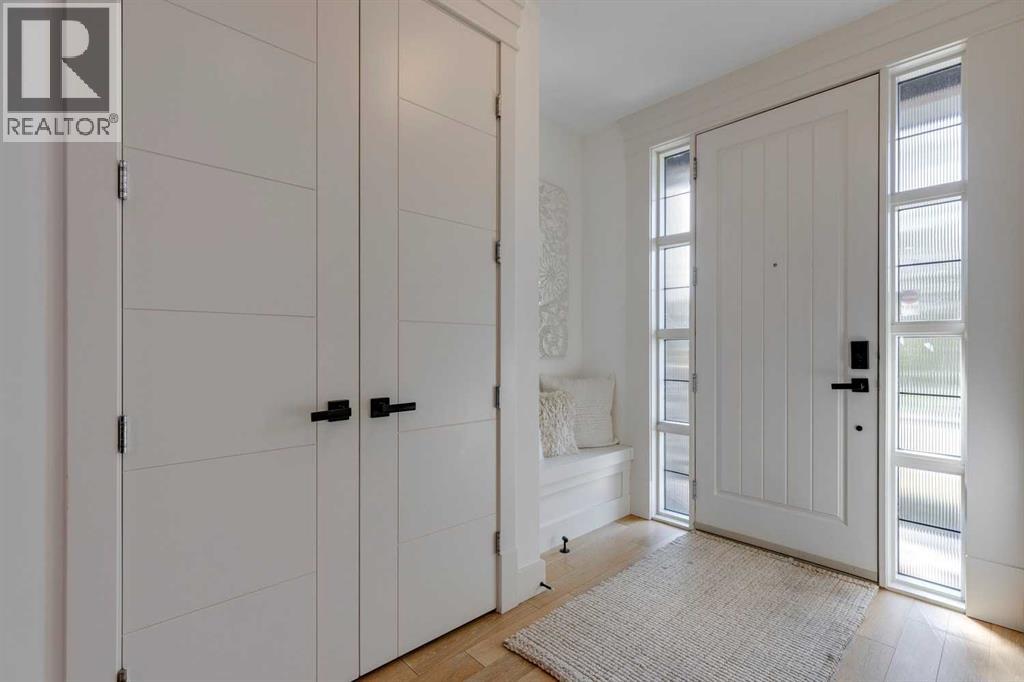 Property at 1020 19 Avenue NW image 3