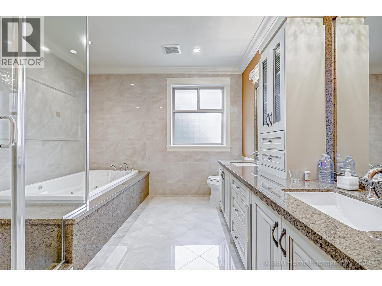 8860 Cooper Road, Richmond, British Columbia  V6Y 2M7 - Photo 3 - R3064373