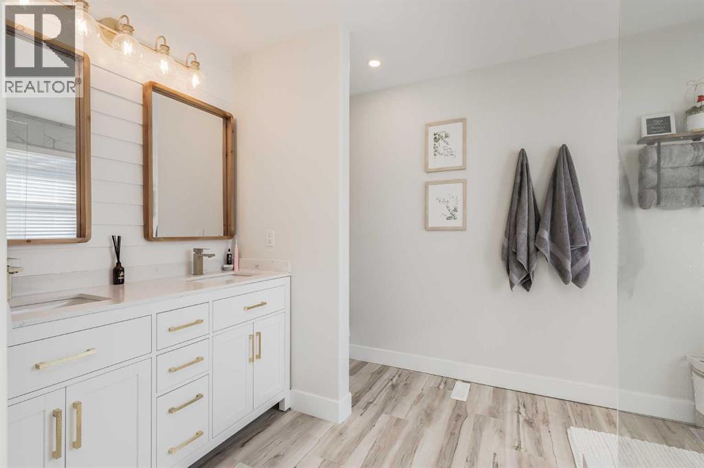 127 Canoe Place Sw, Airdrie, Alberta  T4B 2L5 - Photo 21 - A2259815