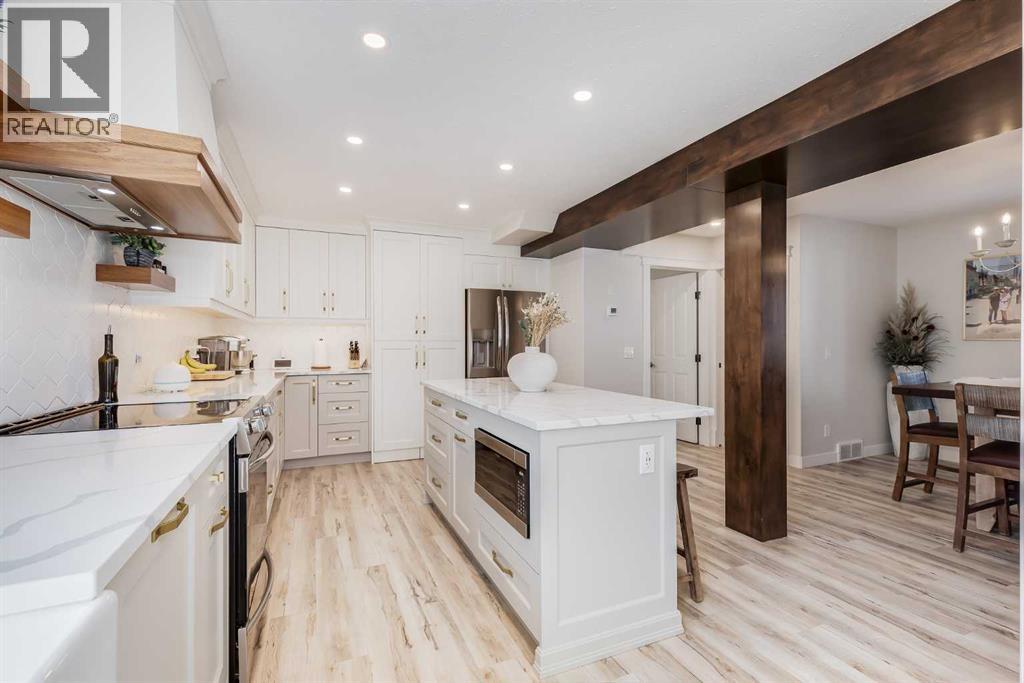 127 Canoe Place Sw, Airdrie, Alberta  T4B 2L5 - Photo 11 - A2259815