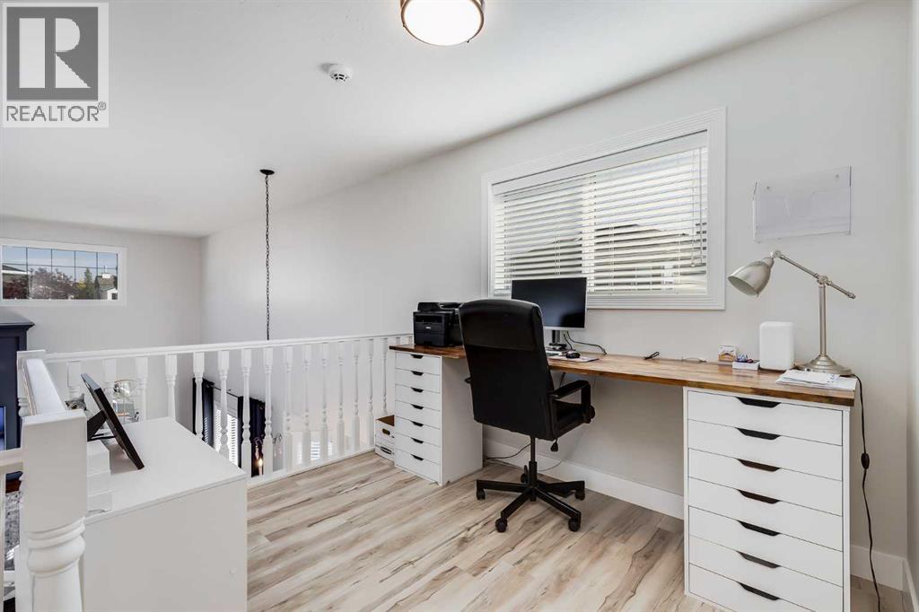 127 Canoe Place Sw, Airdrie, Alberta  T4B 2L5 - Photo 17 - A2259815