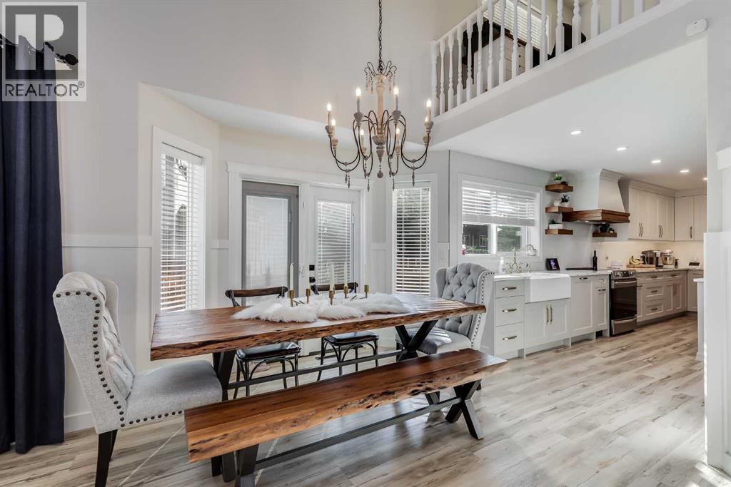 127 Canoe Place Sw, Airdrie, Alberta  T4B 2L5 - Photo 3 - A2259815