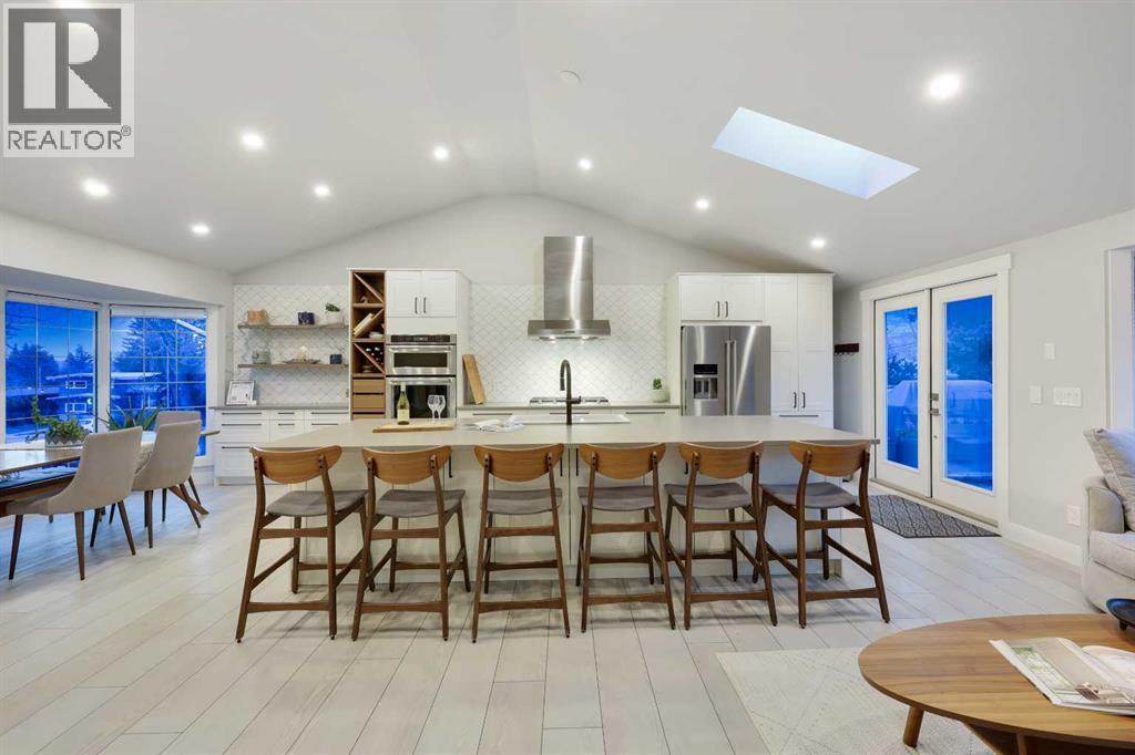 3224 Conrad Drive Nw, Calgary, Alberta  T2L 1B4 - Photo 3 - A2265164