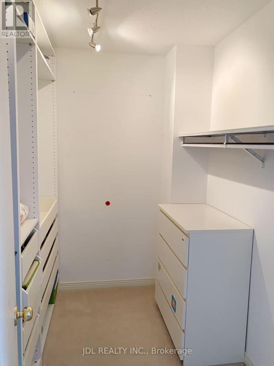 54 Joseph Glover Avenue, Markham, Ontario  L6C 3G5 - Photo 20 - N12455706