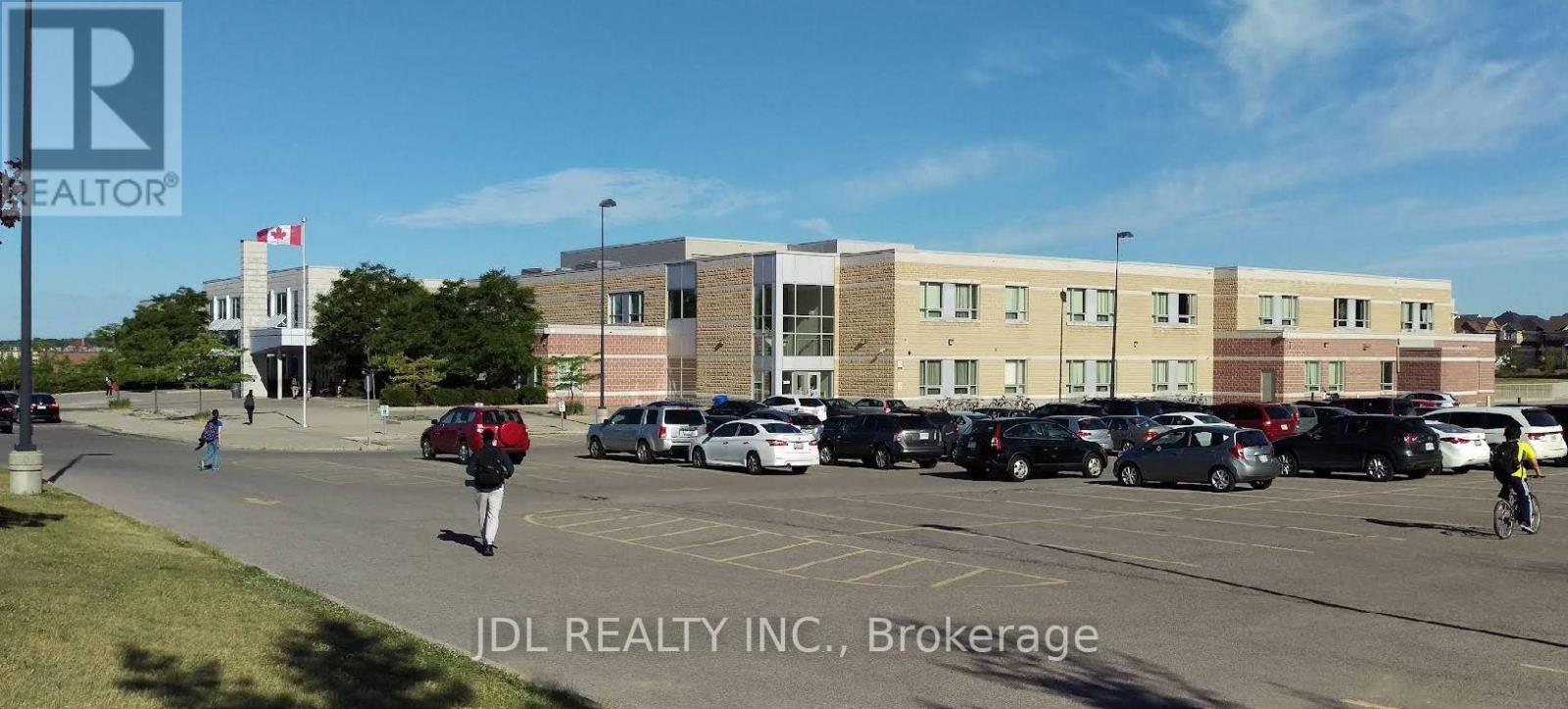 54 Joseph Glover Avenue, Markham, Ontario  L6C 3G5 - Photo 38 - N12455706