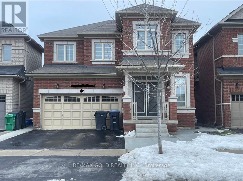 24 LLOYD CRESCENT, Brampton, Ontario