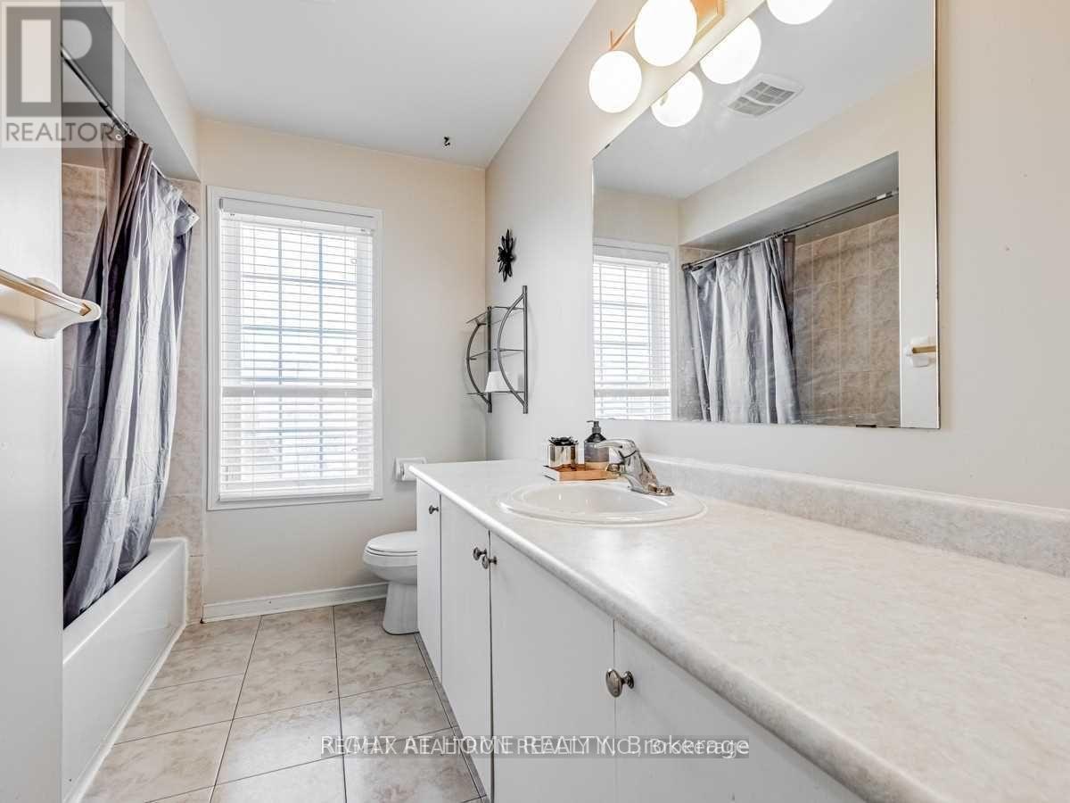 39 Treasure Drive, Brampton, Ontario  L7A 3L7 - Photo 25 - W12461292