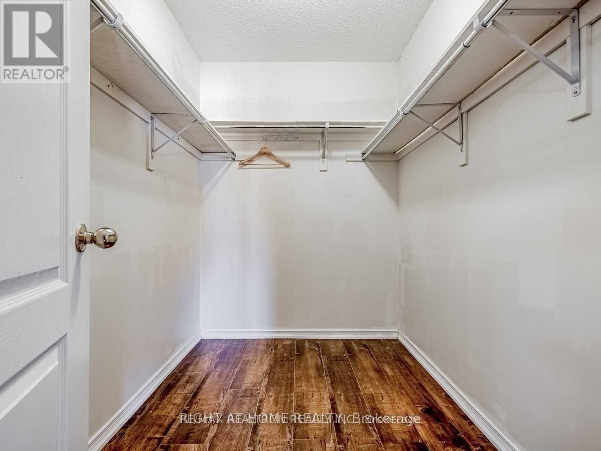 39 Treasure Drive, Brampton, Ontario  L7A 3L7 - Photo 33 - W12461292