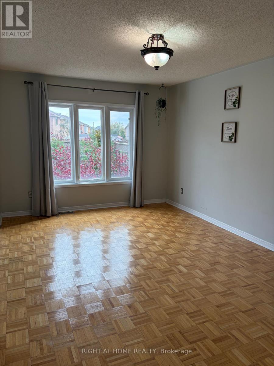 39 Treasure Drive, Brampton, Ontario  L7A 3L7 - Photo 8 - W12461292