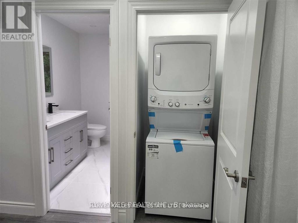 Rear - 59 Hemingway Crescent, Markham, Ontario  L3R 2S4 - Photo 11 - N12505854