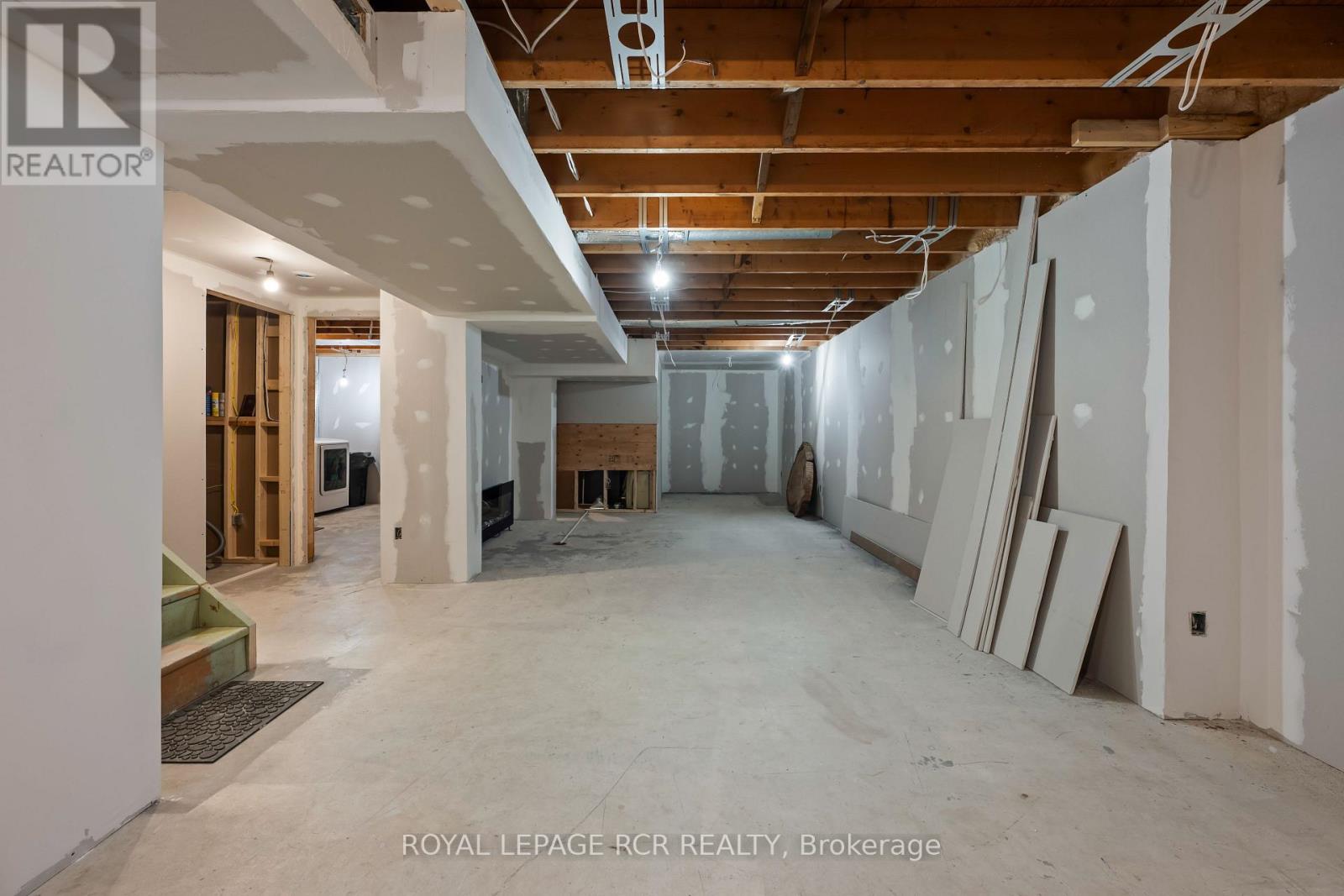 8400 On-89 Highway, Adjala-Tosorontio, Ontario  L9R 1V1 - Photo 36 - N12505862