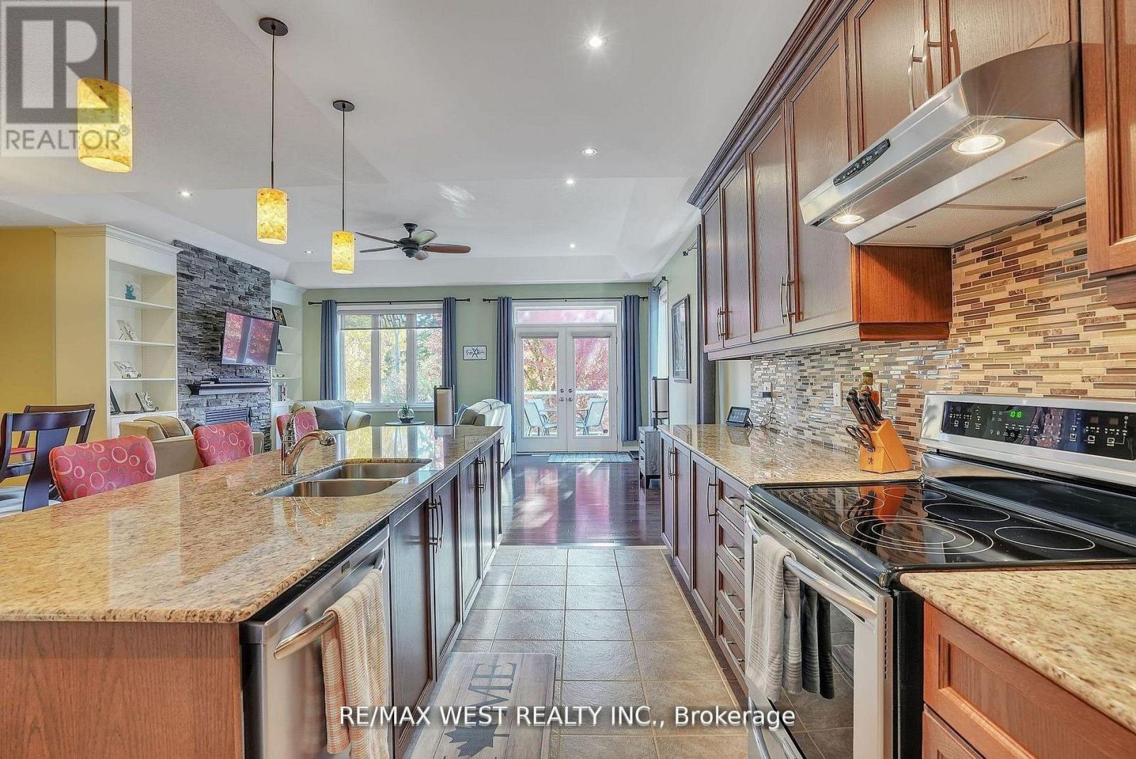 44 Starboard Circle, Wasaga Beach, Ontario  L9Z 0E9 - Photo 11 - S12505842