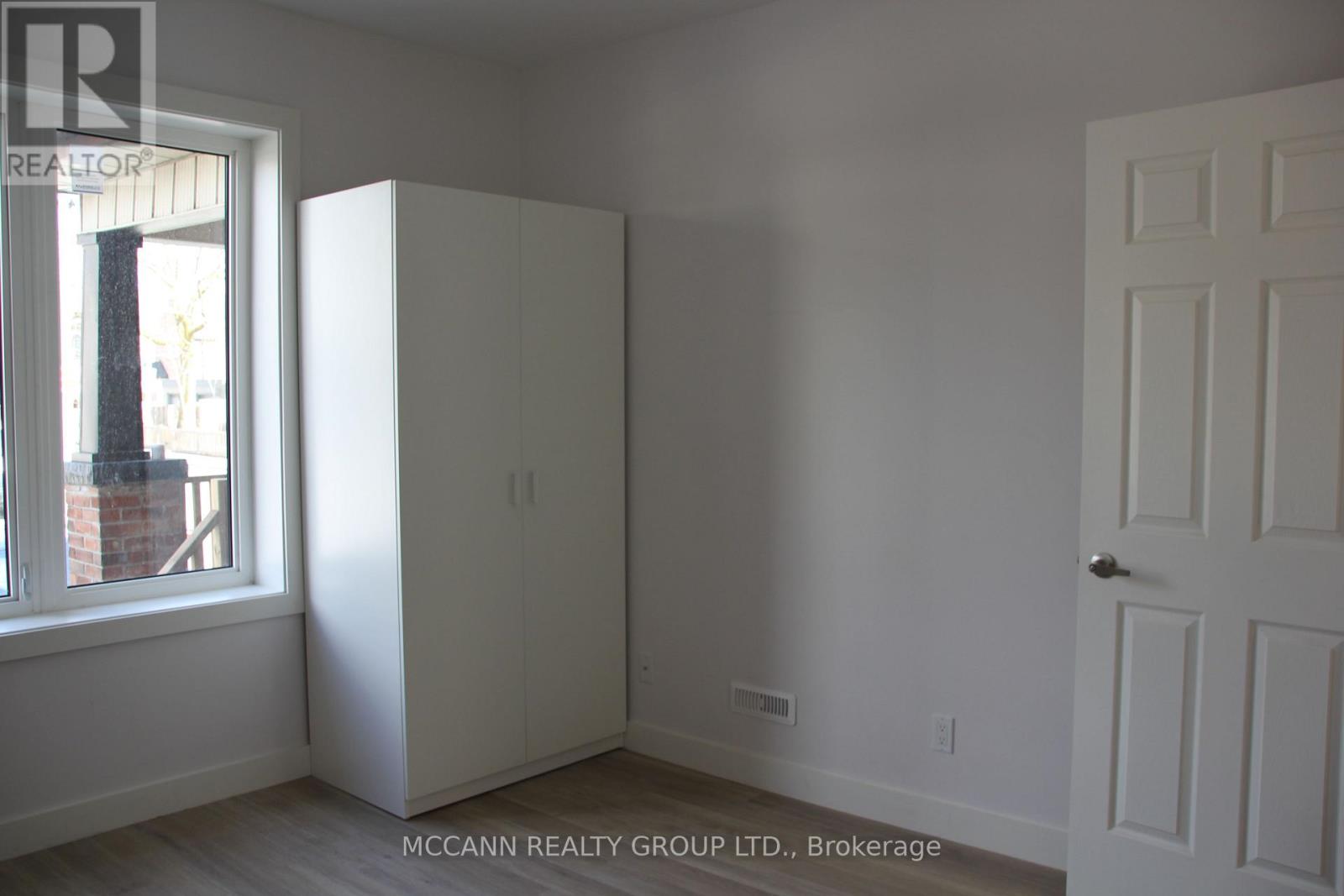 151 Wallace Avenue, Toronto, Ontario  M6H 1V1 - Photo 10 - W12505844