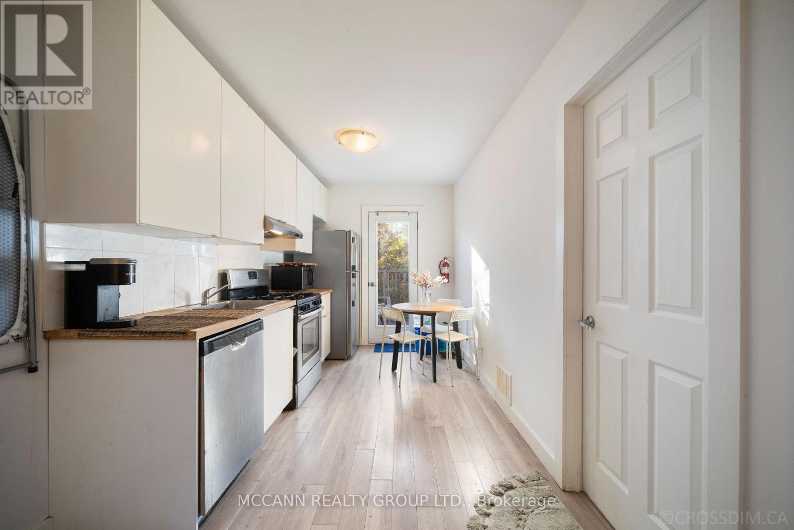 151 Wallace Avenue, Toronto, Ontario  M6H 1V1 - Photo 14 - W12505844