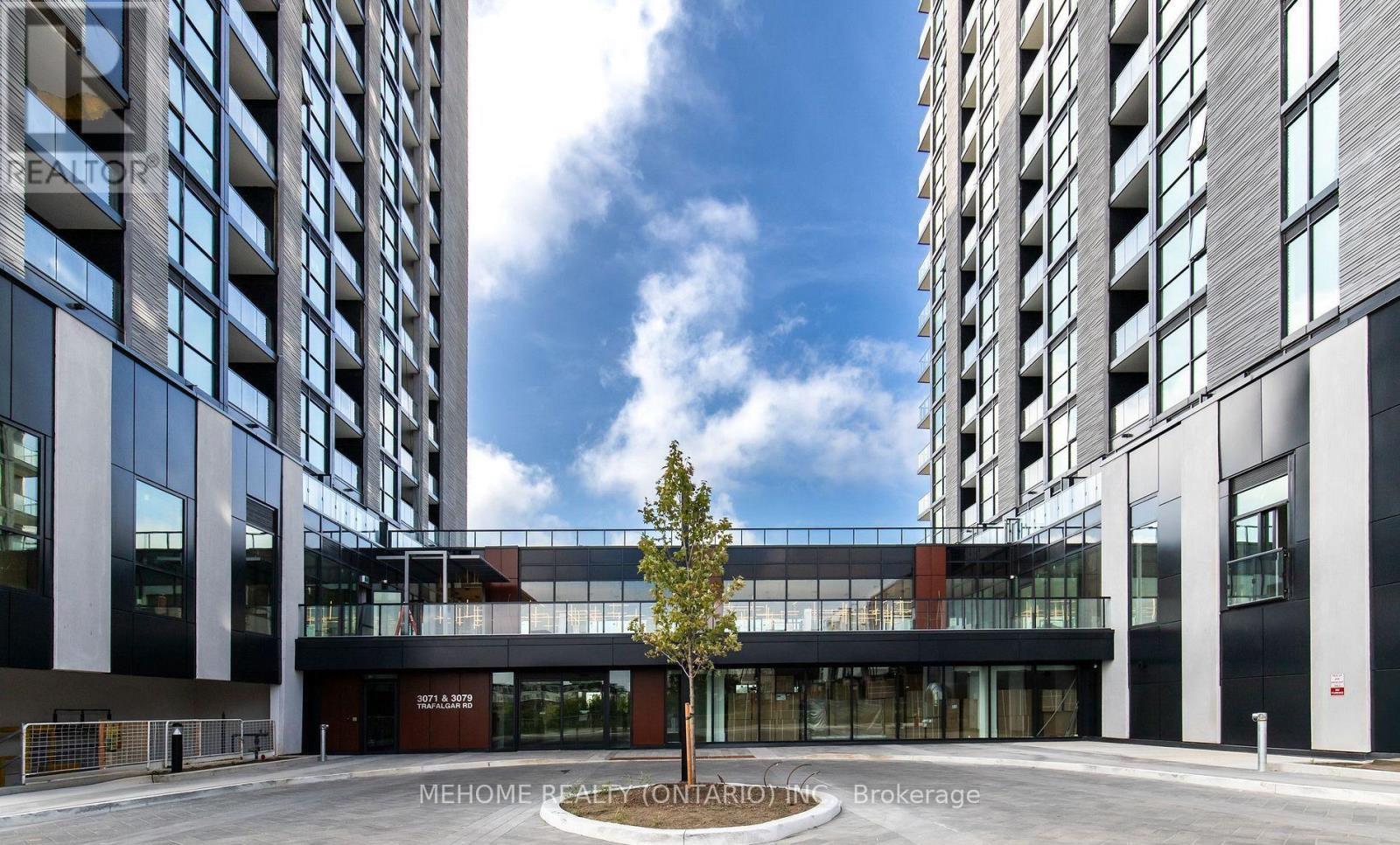 901 - 3071 Trafalgar Road, Oakville, Ontario  L6H 8C6 - Photo 2 - W12505846