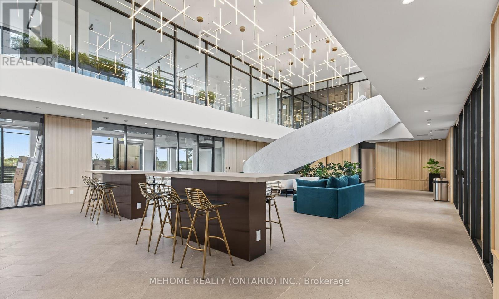 901 - 3071 Trafalgar Road, Oakville, Ontario  L6H 8C6 - Photo 4 - W12505846